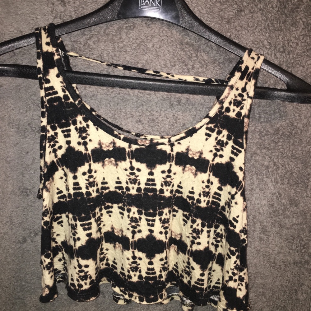 Crop top